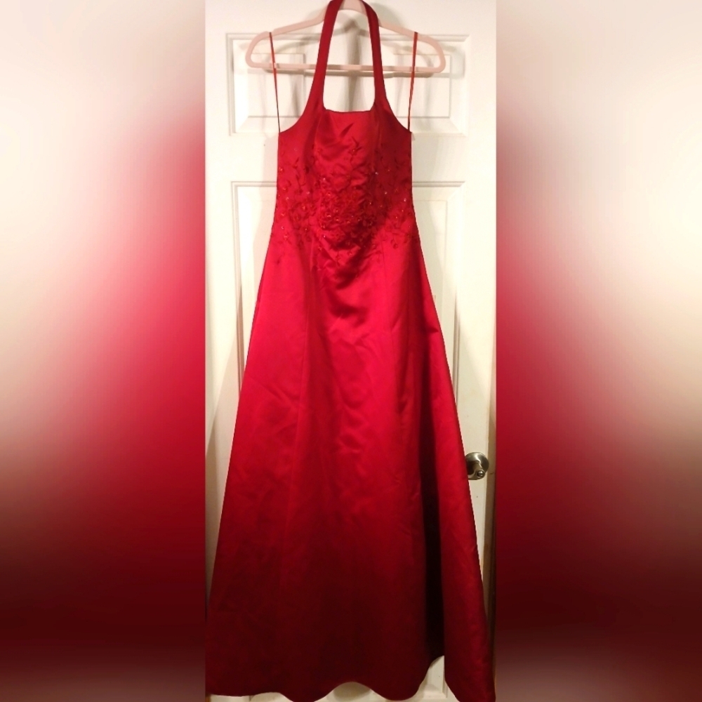Michaelangelo Red Sequin Halter Style Floor Length Prom/Bridesmaid Dress Sz 4